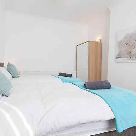 Kwatera prywatna Greenacre House Serviced *